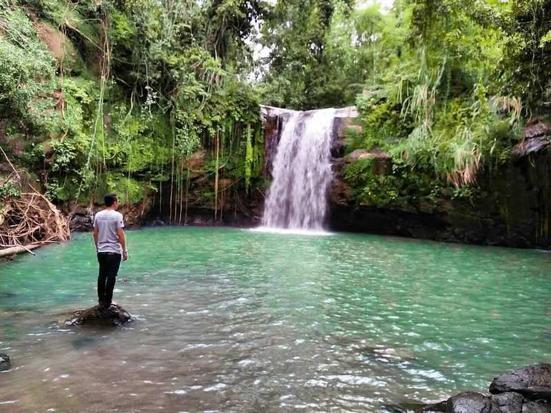 air terjun pelangi jonjo parigi