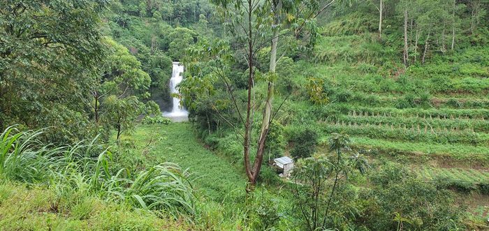 air terjun kaloro larang gowa liburan murah
