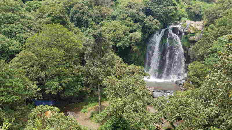 air terjun lembanna